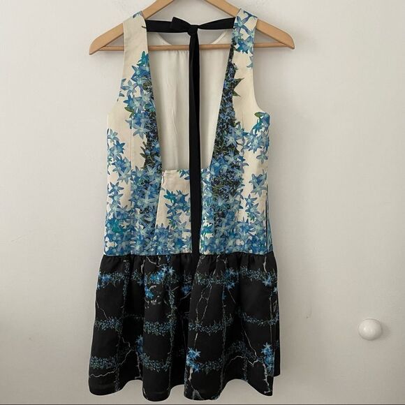 Tibi Sidewalk Floral Dress in Sapphire Multi - Picture 4 of 5